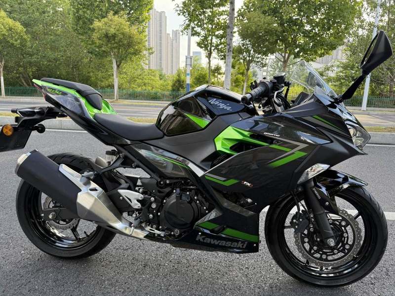 二手川崎Ninja 400