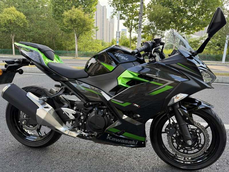 二手川崎Ninja 400