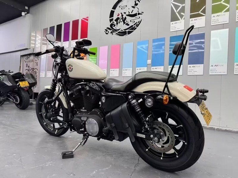 二手哈雷戴维森Iron883 硬汉