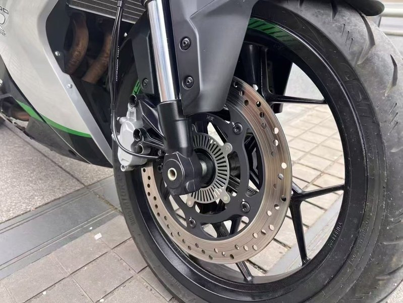 二手贝纳利龙卷风 Tornado 252R