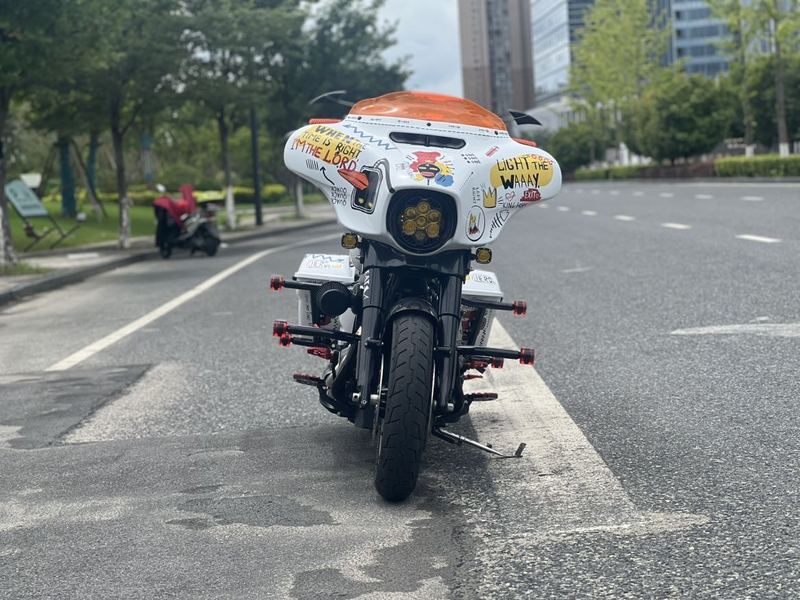 二手哈雷戴维森大道滑翔 Street Glide