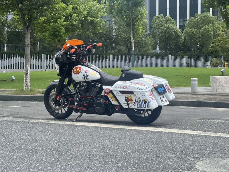 二手哈雷戴维森大道滑翔 Street Glide