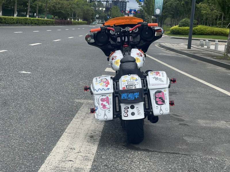 二手哈雷戴维森大道滑翔 Street Glide