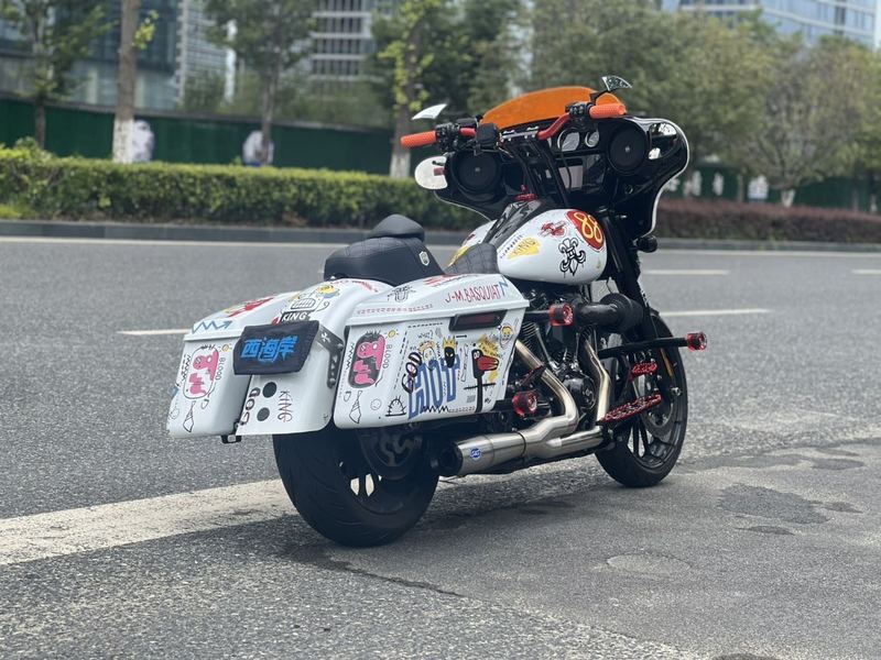 二手哈雷戴维森大道滑翔 Street Glide