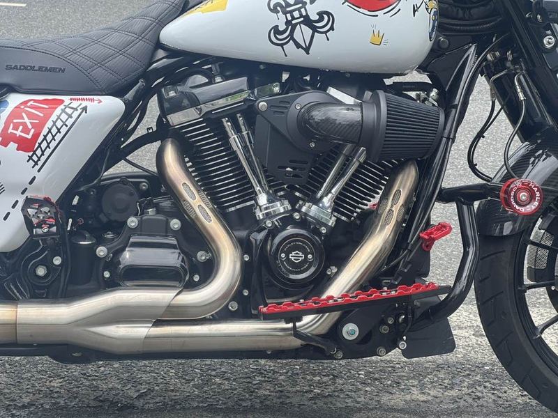 二手哈雷戴维森大道滑翔 Street Glide
