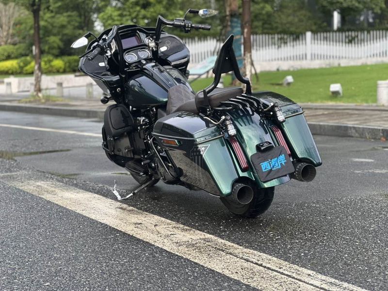 二手哈雷戴维森公路滑翔 Road Glide