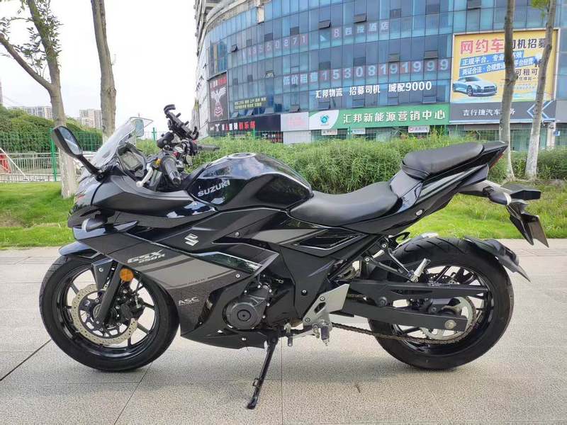 二手豪爵铃木GSX250R