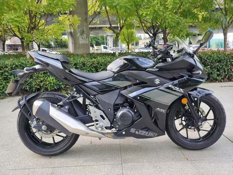 二手豪爵铃木GSX250R