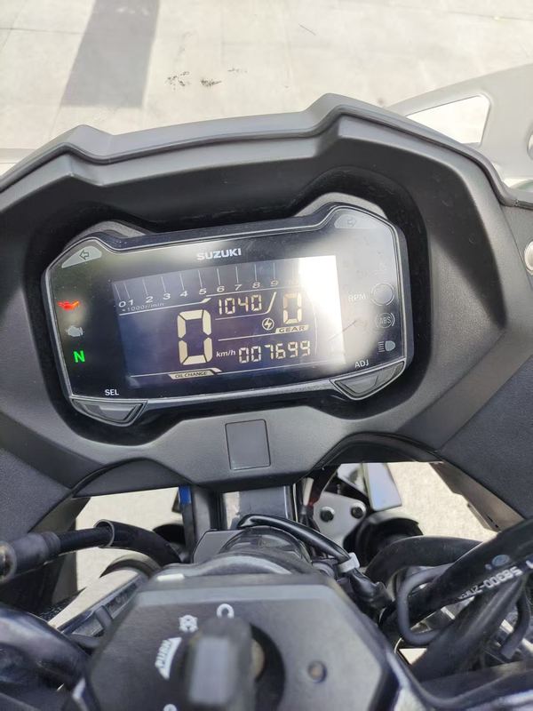 二手豪爵铃木GSX250R