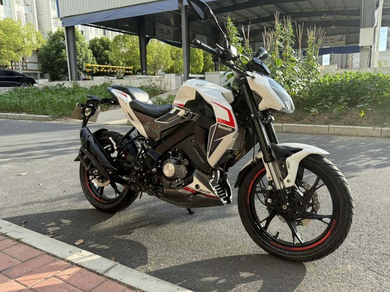 二手贝纳利小迅龙 BN150S