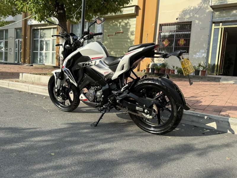 二手贝纳利小迅龙 BN150S