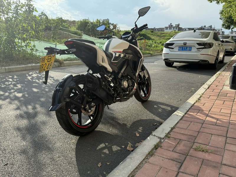 二手贝纳利小迅龙 BN150S