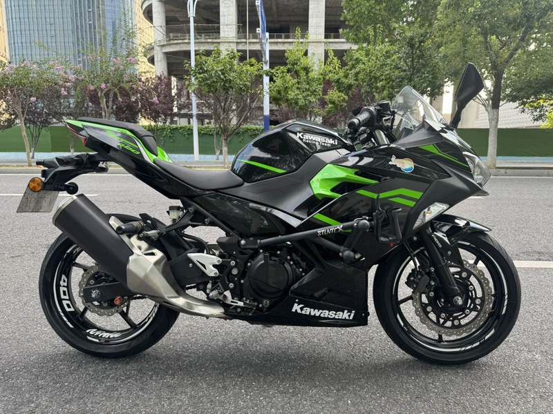 二手川崎Ninja 400
