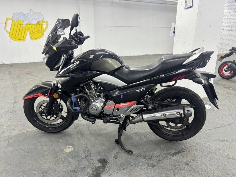 二手豪爵铃木骊驰 GW250