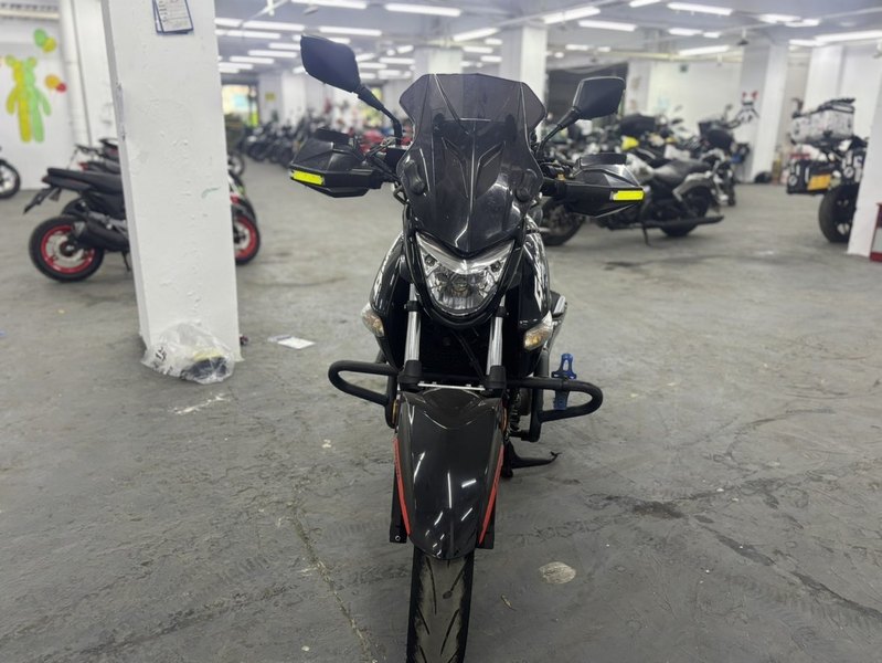 二手豪爵铃木骊驰 GW250