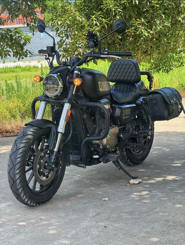 二手QJMOTOR闪300