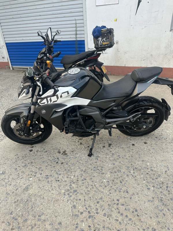 二手春风400NK