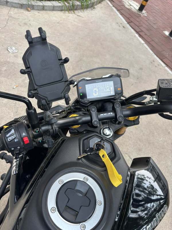 二手豪爵XCR300