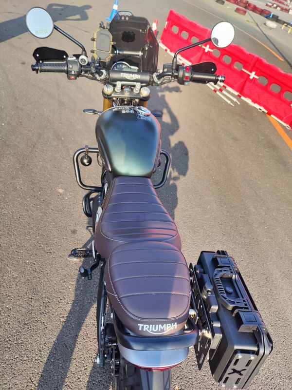 二手凯旋Scrambler 400 X