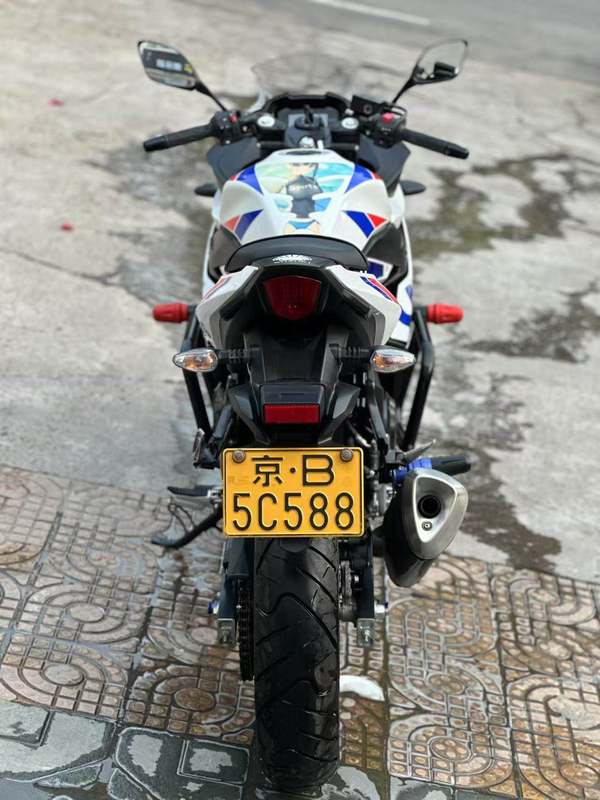 二手豪爵铃木GSX250R
