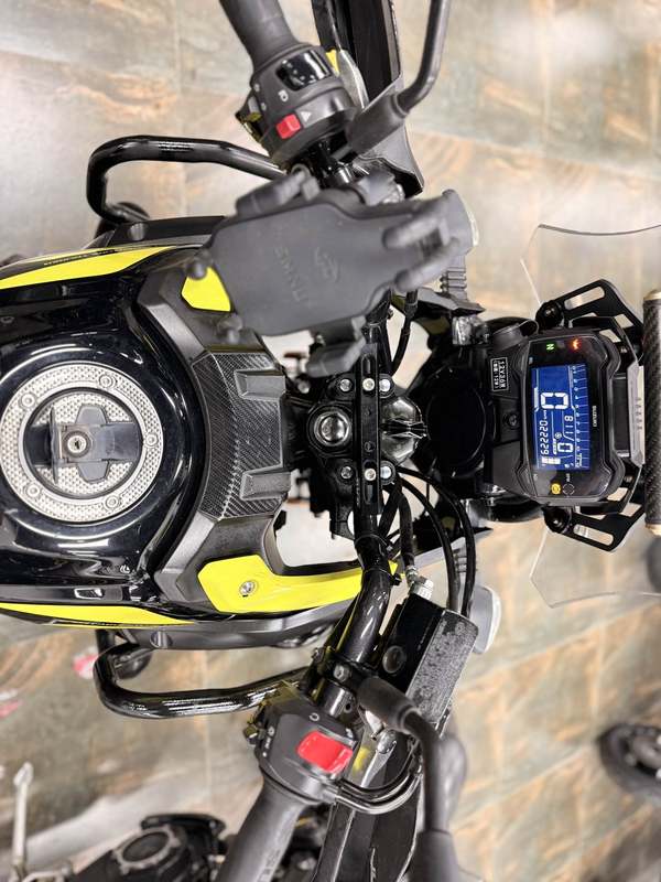 二手豪爵铃木DL250