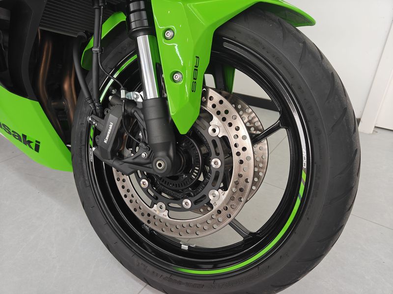 二手川崎ZX-4R
