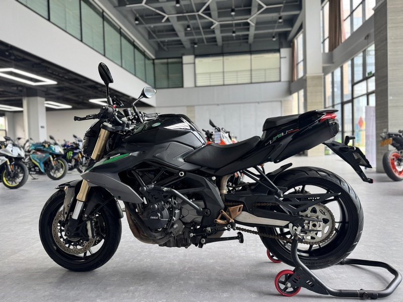 二手贝纳利TNT600i
