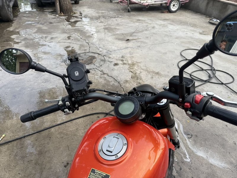 二手QJMOTOR闪300