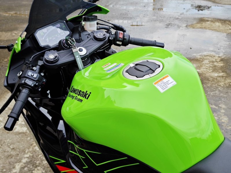 二手川崎Ninja ZX-6R 