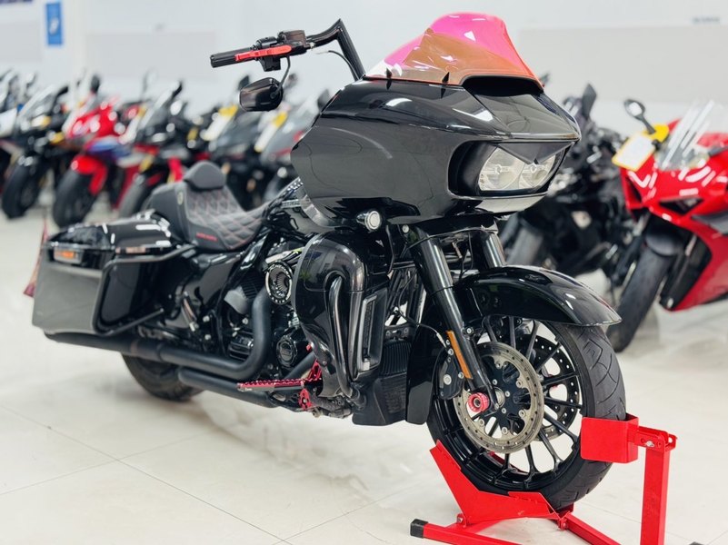 二手哈雷戴维森公路滑翔 Road Glide
