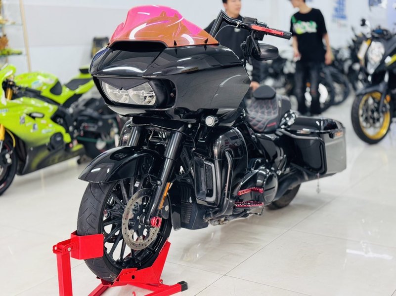 二手哈雷戴维森公路滑翔 Road Glide