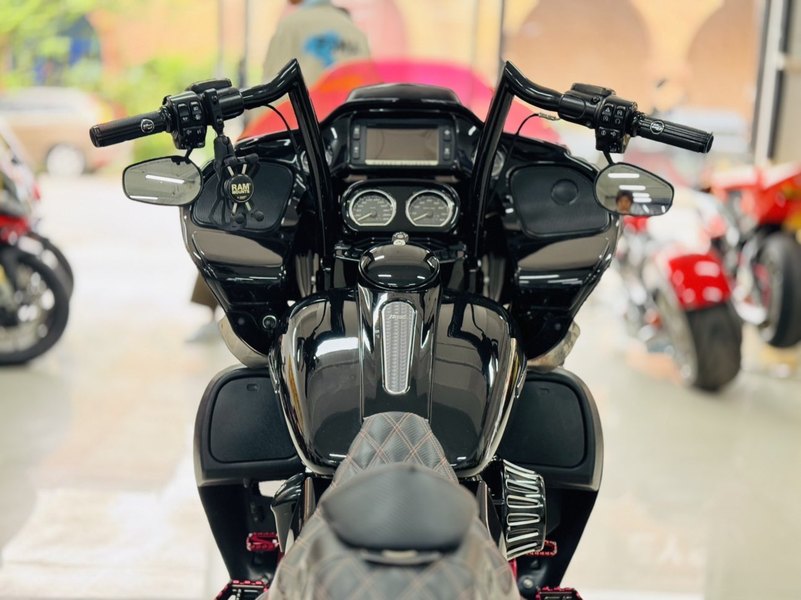 二手哈雷戴维森公路滑翔 Road Glide