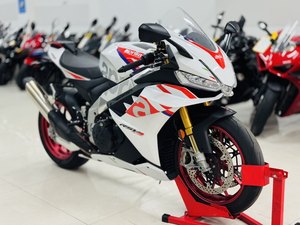 二手阿普利亚RSV4