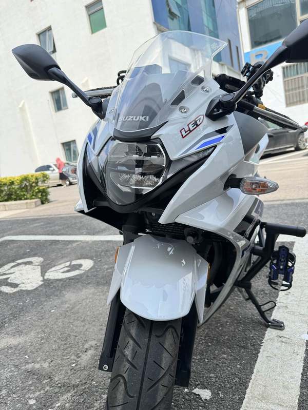 二手豪爵铃木GSX250R