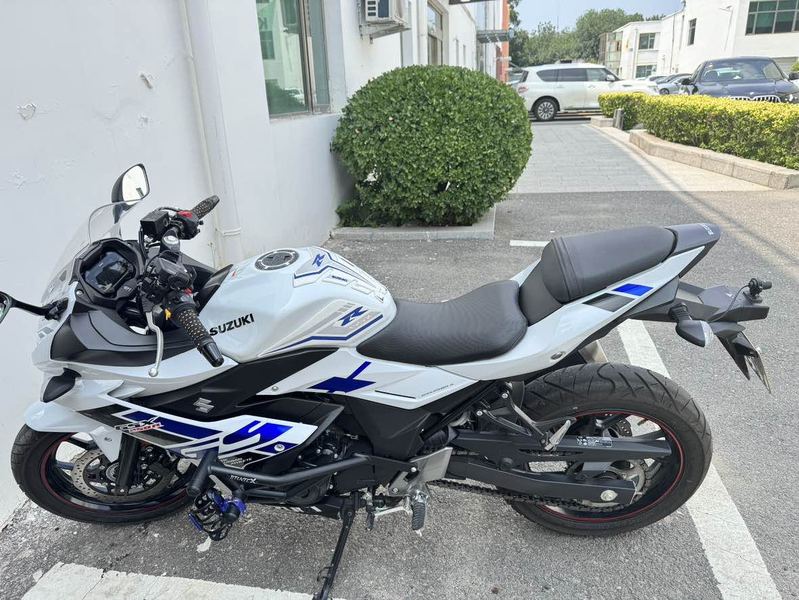 二手豪爵铃木GSX250R