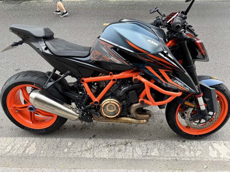 二手KTMR2R1290 Super Duke