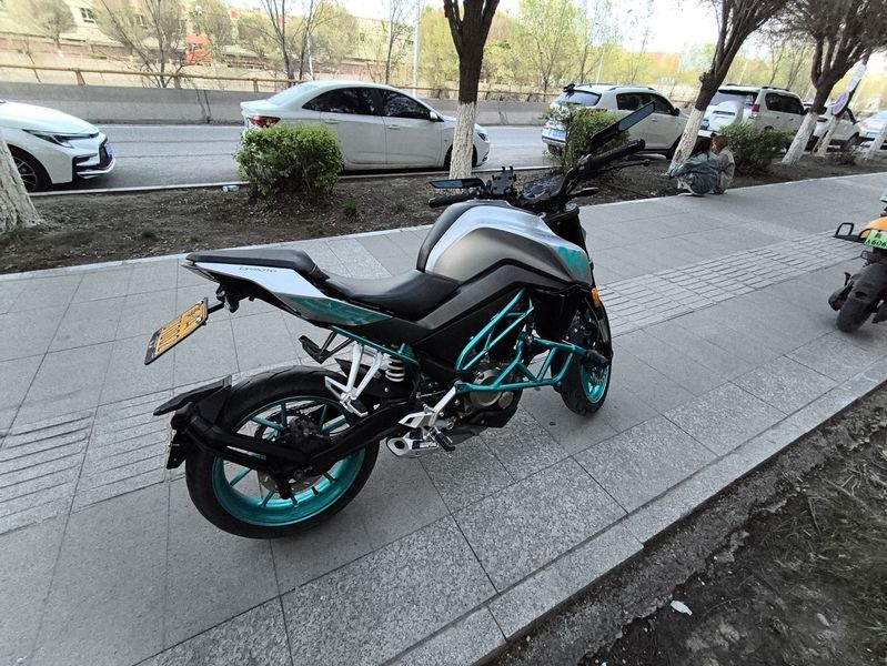 二手春风250NK