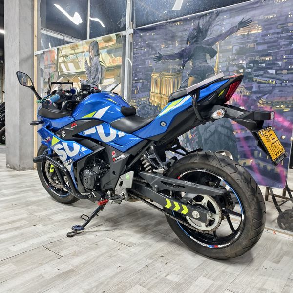 二手豪爵铃木GSX250R