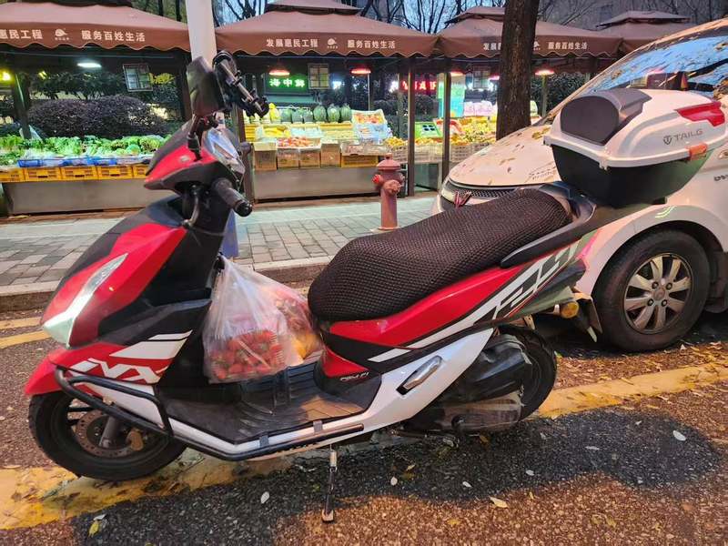 二手五羊本田NX125