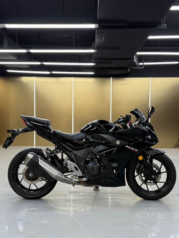 二手豪爵铃木GSX250R