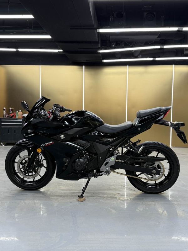 二手豪爵铃木GSX250R