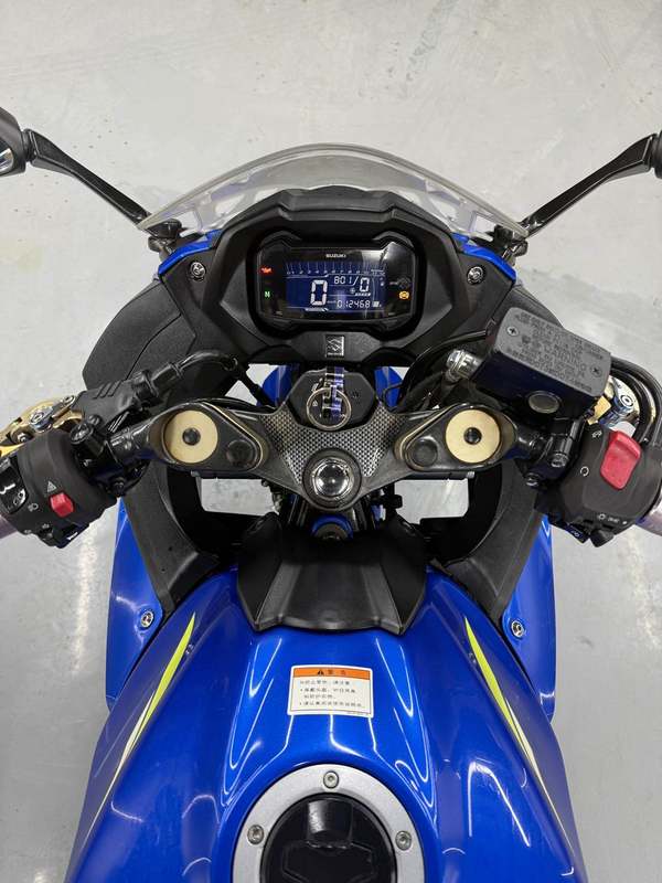 二手豪爵铃木GSX250R