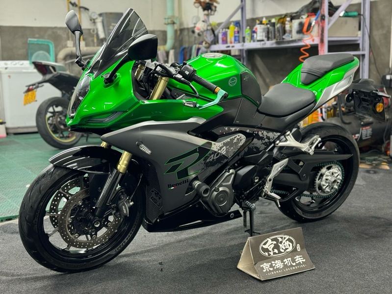 二手贝纳利龙卷风 Tornado 402R