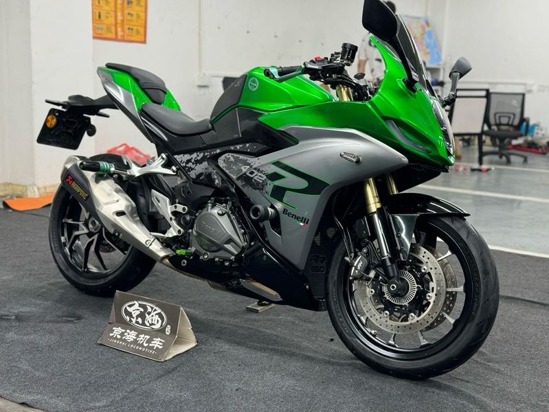 二手贝纳利龙卷风 Tornado 402R