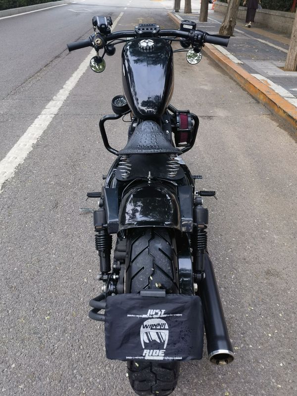 二手哈雷戴维森Iron883 硬汉