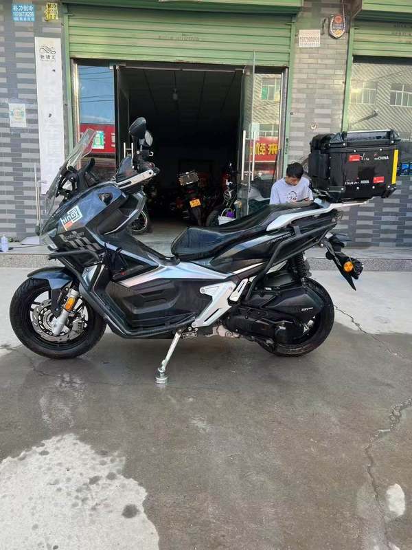 二手布雷斯通极宙 ADV150