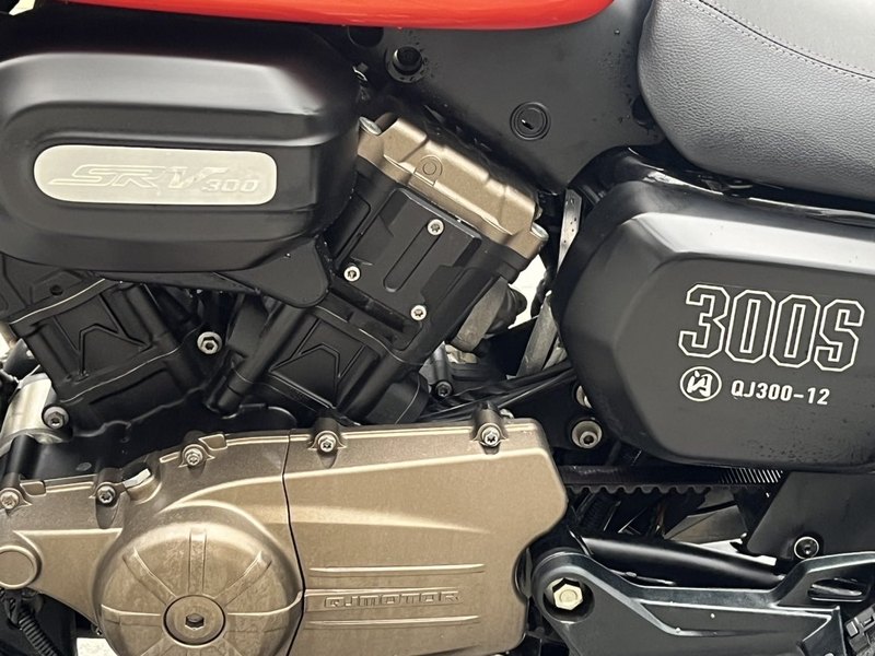 二手QJMOTOR闪300