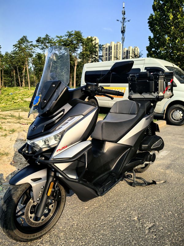 二手无极SR250GT