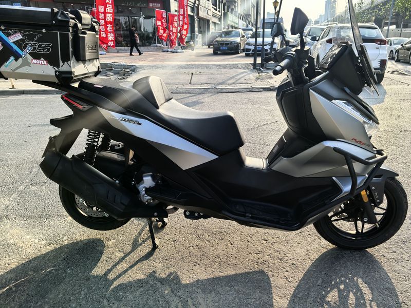 二手无极SR250GT