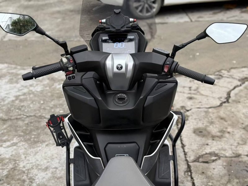二手无极SR250GT